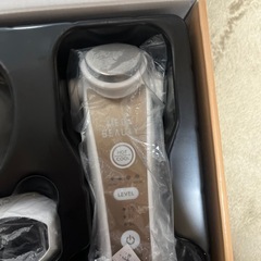 MEGA BEAUTY 美顔器 本体・充電器・説明書付きの画像