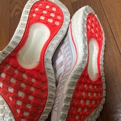 ランニングシューズ
の画像