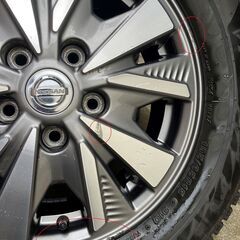 セレナ　純正ホイール+スタッドレスタイヤの画像