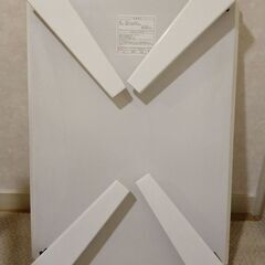 折り畳みテーブル(無料)の画像