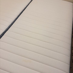 IKEA マットレス シングル×2
の画像