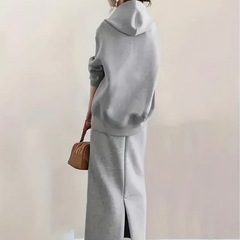 新品　セットアップ　フード付きジッパージャケット　スカートセットの画像