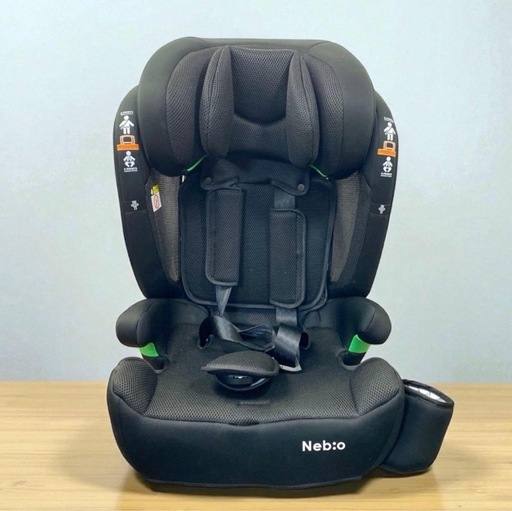 E159ネビオジュニアシート 取付簡単 15ヶ月から12歳 PoPPitG