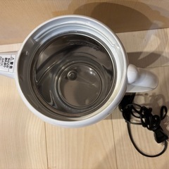 電気ポットの画像