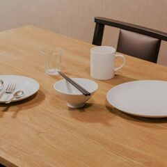 ダイニングテーブル＋椅子４脚のセットの画像