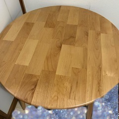 アルダーソリッド ラウンドテーブルの画像