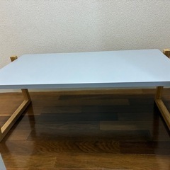 北欧風ローテーブルの画像