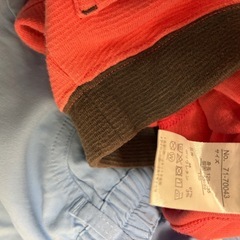 2枚セット 中古　130cm ボトムス　パンツ　長ズボン　こどもの画像