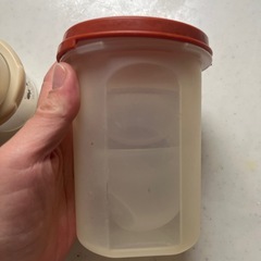 無料✨哺乳瓶蓋とミルク入れ✨の画像