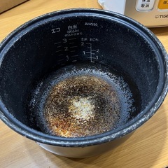 タイガー マイコン炊飯ジャー 炊きたて 3合炊き 3合炊 ホワイト TIGER 炊飯器　付属品完備　取扱説明書付き　しゃもじ付きの画像