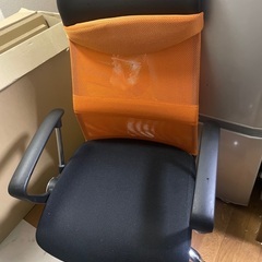 オフィスチェア(肘置き･キャスター付)の画像