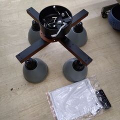 極上美品　天然木　お洒落でモダン　角度調整　シーリングライト　高級　スポットライト　LED　ライト　照明の画像