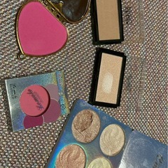 チーク　ハイライター　シェーディングの画像