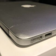 「MacBook Air 13インチ Early 2015　MJVG2J/A　箱付き」 Core i5／メモリー4GB／SSD-256GB／Office2019／Windows11デュアルブート設定済・バッテリー使用可・箱付きの画像