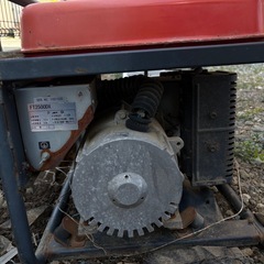 FT2500DX 発電機 Mitsubishi GM182P ジャンク品の画像