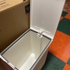 【受け渡し者決定】 20L ゴミ箱の画像