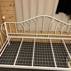 ニトリ　姫ベッド　生産終了入手困難　ロココ調の画像