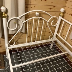 ニトリ　姫ベッド　生産終了入手困難　ロココ調の画像