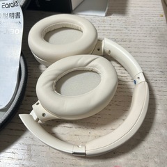 新品ワイヤレスヘッドホンの画像