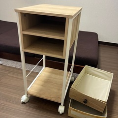 デスクキャビネットの画像