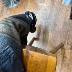 木製椅子の画像