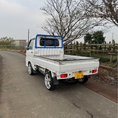 DAIHATSUハイゼットの画像