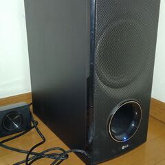 サウンドバー　テレビスピーカーの画像