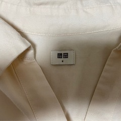 UNIQLO長袖シャツの画像