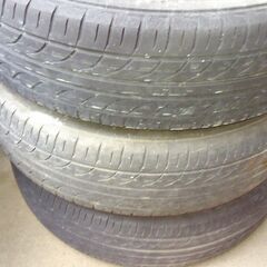 ラジアルタイヤ、スチールホイール4本セットの画像