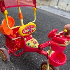 アンパンマンさんりん三輪車の画像