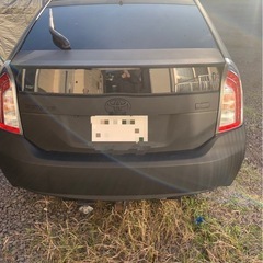 30プリウス　マッドブラックの画像