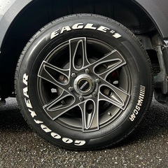 16インチホイール ハイエースなどの画像