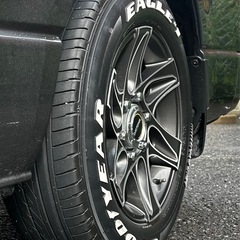 16インチホイール ハイエースなどの画像