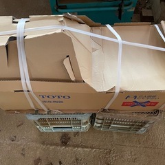 TOTO 小便器　UFH508 新品未使用 の画像