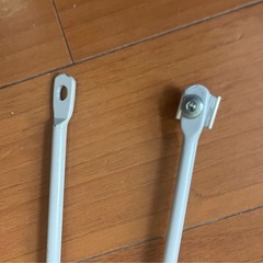 無印良品　MUJI　スチールユニットシェルフ用クロスバー・大・グレー 幅８４ｃｍタイプ用の画像