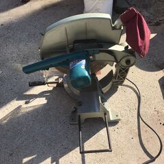 マキタ　15型　卓上マルノコの画像