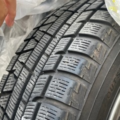 (アクア等に)アルミホイール付スタッドレスタイヤ 4本セット DUNLOP 175/70R14 84Q IG50の画像