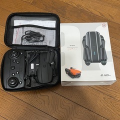 E99ドローン デュアルカメラ搭載　ドローンの画像