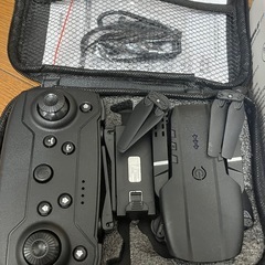 E99ドローン デュアルカメラ搭載　ドローンの画像