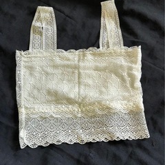 ホワイト　レースキャミ　短めキャミ　白　レースの画像