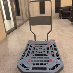 ストッパー付き台車の画像