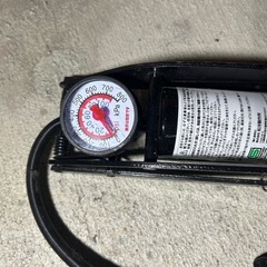 足踏み式空気入れの画像