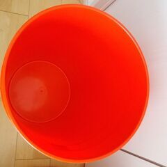 収納バケツ　ボール入れの画像