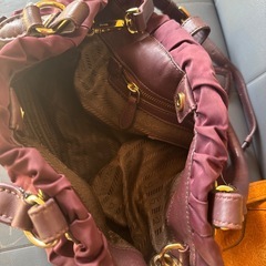 古いカバンの画像