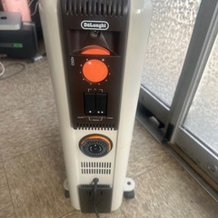 デロンギのオイルヒーターの画像