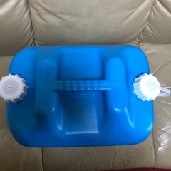 YUKA ポリ灯油缶　20L ワイドD−20 1缶の画像