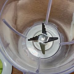 【引取限定】TWINBIRDコンパクトミキサー KC-4508　野菜ジュース、スムージ、毎日の健康におすすめ！！の画像