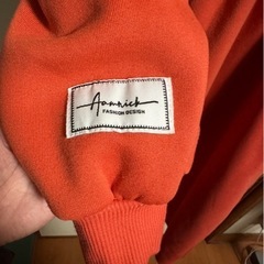 オレンジ　ワンピース　パーカー　冬服の画像