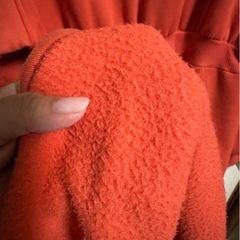 オレンジ　ワンピース　パーカー　冬服の画像