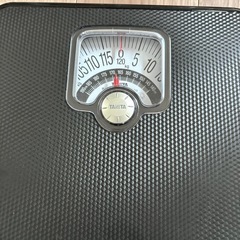 タニタ(Tanita) 体重計 アナログ 肥満度判定付き 電池不要 ブラック HA-552-BK
の画像